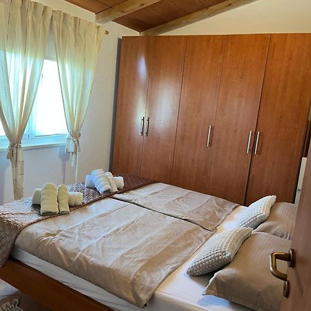 Holiday Home Villa Le Punte Rovigno Esterno foto